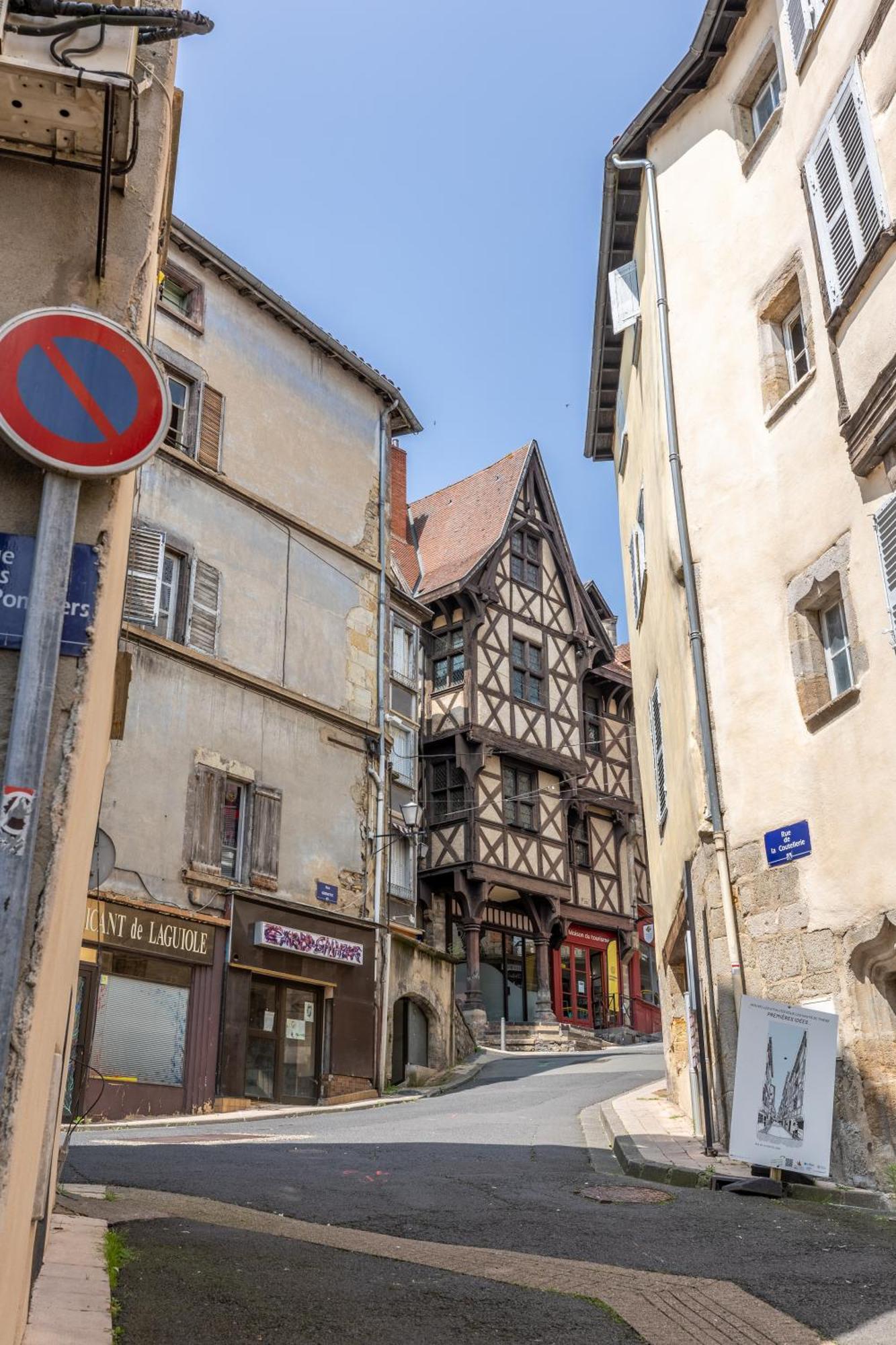 Le Grand Pirou # Lumineux # Halte Auvergne Тьер Экстерьер фото